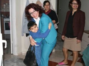 CHP’li Tur Yıldız Biçer’den Çocukevine Ziyaret