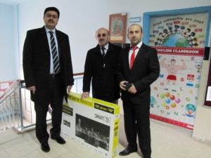 Gurbetçi Dernekten Eğitime Destek