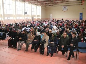 Yozgat Kız İHL’nin Düzenlediği “Ümmetin Annesi” Programı Yoğun İlgi Gördü
