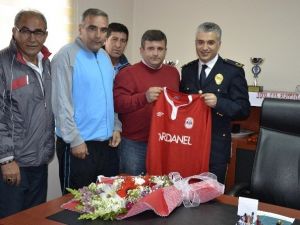 Dardanelspor’dan Çevik Kuvvete Ziyaret