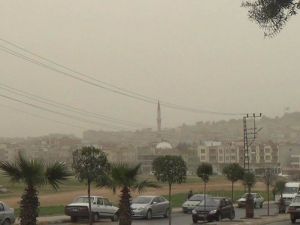 Şanlıurfa’da Toz Bulutu Hayatı Olumsuz Etkiledi