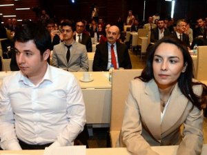 ADÜ’lü Genç Hekimler Sağlığın Gelecek Vizyonunu Anlattı