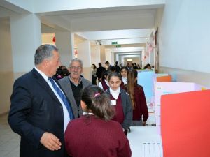 Adilcevaz’da TÜBİTAK Bilim Fuarı Açıldı