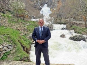 Derebağ Şelalesi Coşkusuyla Büyülüyor