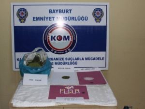 Bayburt’ta Sokak Satıcılarına Yönelik Uyuşturucu Operasyonu