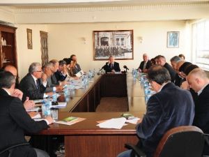 Marmaris’teki Kaçak Yapıların Yıkımı Belediyenin Başını Ağrıtıyor