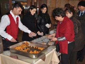 Savcı İçin İzmir’de Lokma Dağıtıldı