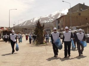 Gevaş’ta ‘Çevremizi Temiz Tutalım’ Kampanyası