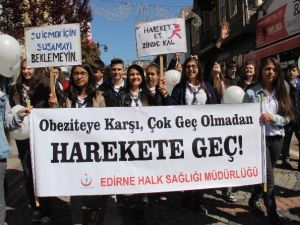 Edirne Halk Sağlığı Müdürlüğü’nden ’Tarladan Tabağa Güvenilir Gıda’ Yürüyüşü