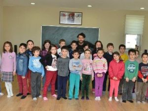 Konyaaltı’nda Çocuklar Drama Kursu İle Öğreniyor