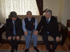 Başkan Baran Hasta Ve Yaşlı Ziyaretlerini Sürdürüyor
