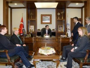 Başkan Eroğlu, Alman Öğrencileri Konuk Etti