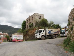 Fığla Mahallesi’nde 15 Metre Genişliğindeki İmar Yolu Açılıyor