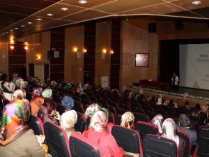Bingöl’de ’Mutlu Kadından Huzurlu Topluma’ Konferansı