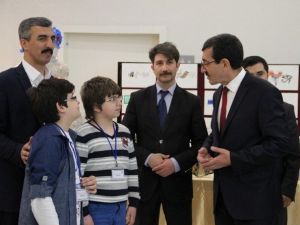 Elazığ Bilim Sanat Merkezi Öğrencilerinden Yıl Sonu Sergisi