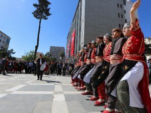 11 Nisan Kutlamaları Başladı