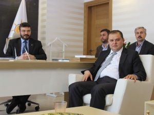 AK Parti Adayı  Abdurrahman Öz, Sahaya İndi