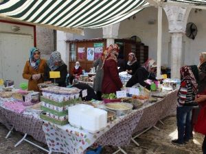 Kuran Kursları Yararına Kermes Düzenlendi