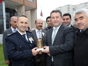 Talas Emniyet’e Anlamlı Hediye