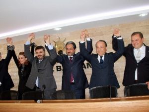 Adalet ve Kalkınma Partisi Milletvekili Adayları Sahnede