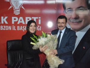 Başkan Genç, AK Parti İl Kadın Kollarını Ziyaret Etti