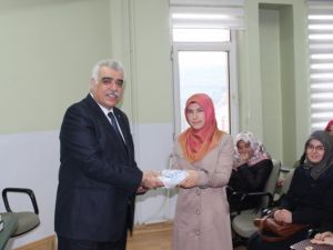 Bilecik’de Bayan Öğrenciler Arasında ’Kur’an-ı Kerimi Yüzünden Güzel Okuma Yarışması’