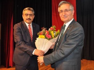 Yeniçeri “Ortadoğu’daki Son Gelişmeler Ve Türkiye” Konulu Konferans Verdi