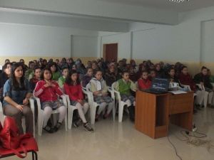 Alaplı’da Okullarda Ergenlik Dönemi Semineri