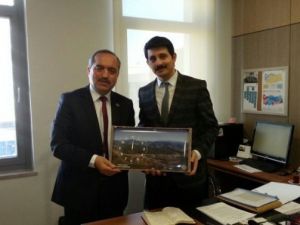 Ulus Belediye Başkanı Uzun, TOKİ’yi Ziyaret Etti