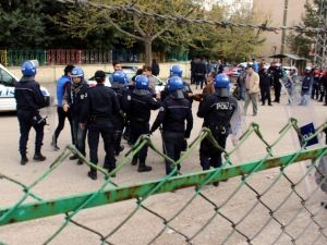 Amatörlerin Play-off Maçında Yine Saha Karıştı