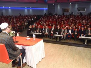 ’Kalbi Hayat Konferansı’na Büyük İlgi