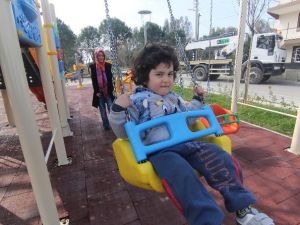 Menderes’e Modern Parklar