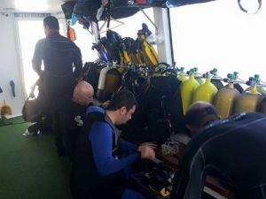 Karpuz Kabuğundan Önce Dalgıçlar Suya Düştü