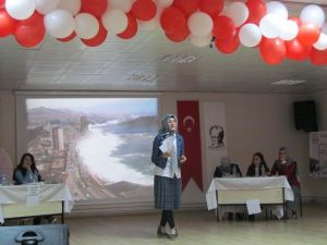 Liseler Arası ’Münakaşa Değil Münazara’ Yarışması Yapıldı