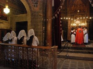 Süryaniler Paskalya Bayramını Kutladı