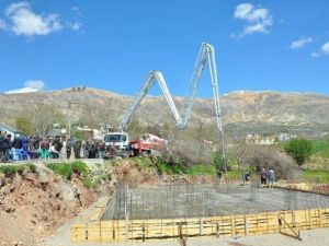 Tut İlçesinin Yeni Camisinin Temeli Atıldı
