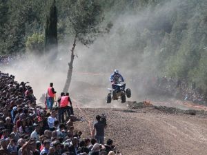 Beykonak’ta Motokros Şenliği Yapıldı
