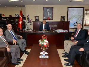 Vali Büyük Tmok Yönetim Kurulu Üyelerini Kabul Etti