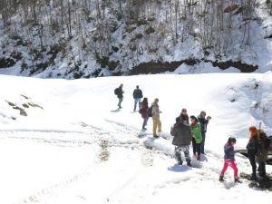 İznik’te Nisan Ayında Kar Keyfi