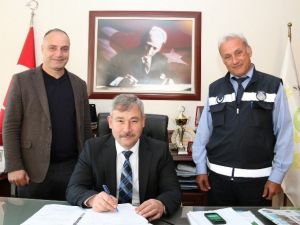 Saruhanlı Zabıta Personeli Hasan Hüseyin Güner Emekli Oldu