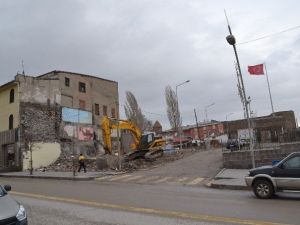 Büyükşehir Belediyesi, Kale Çevresi ‘Kültür Yolu Projesi’ni Hızlandırdı