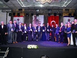 ’Hasvak Sağlıkta Başarı Ödülleri’ Sahiplerini Buldu