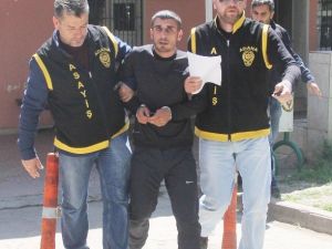 Demir Şebekede Sıkışarak Yakalanan Katil Zanlısı Adliyeye Sevk Edildi