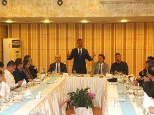 Başkan Tuna, İş Adamlarıyla Bir Araya Geldi