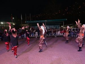 Yabancı Konuklar Şenliklere Renk Kattı