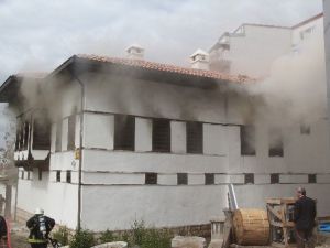 Ağbaba: “Konak Da Tıpkı Malatya Gibi Kaderine Terk Edildi”