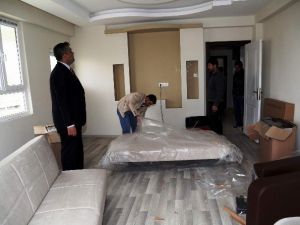 Siverek Kaymakamından Örnek Davranış