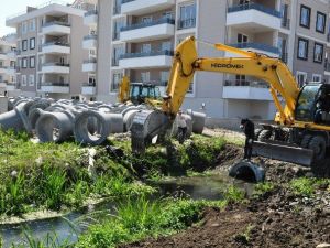 Zeytinli Mahallesi’nde Yağmur Suyu Hattı Döşeniyor