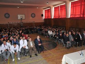 Afyonkarahisar Mesleki Ve Teknik Anadolu Lisesi “Mezunlar Konuşuyor” Projesini Hayata Geçirdi