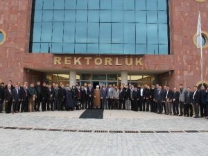 Rektör Alkan, İnsani Değerler Platformu Üyeleriyle Bir Araya Geldi